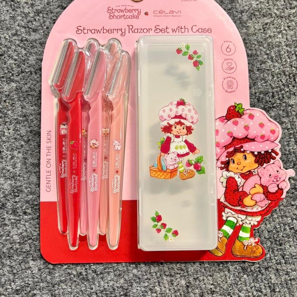 Strawberry Shortcake facial razor set with case